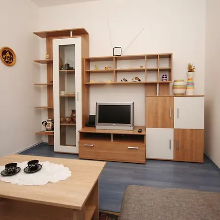Raquil Apartment *