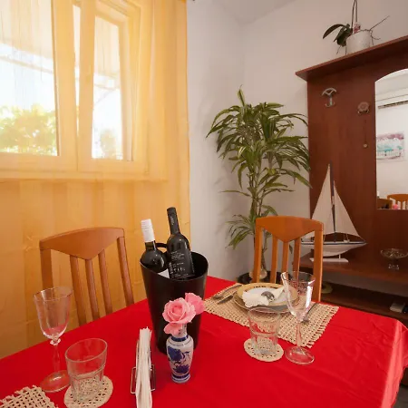 Apartment Raquil *